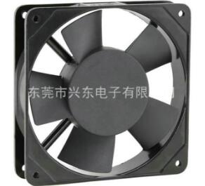 交流風(fēng)扇的應(yīng)用，解決了散熱問題